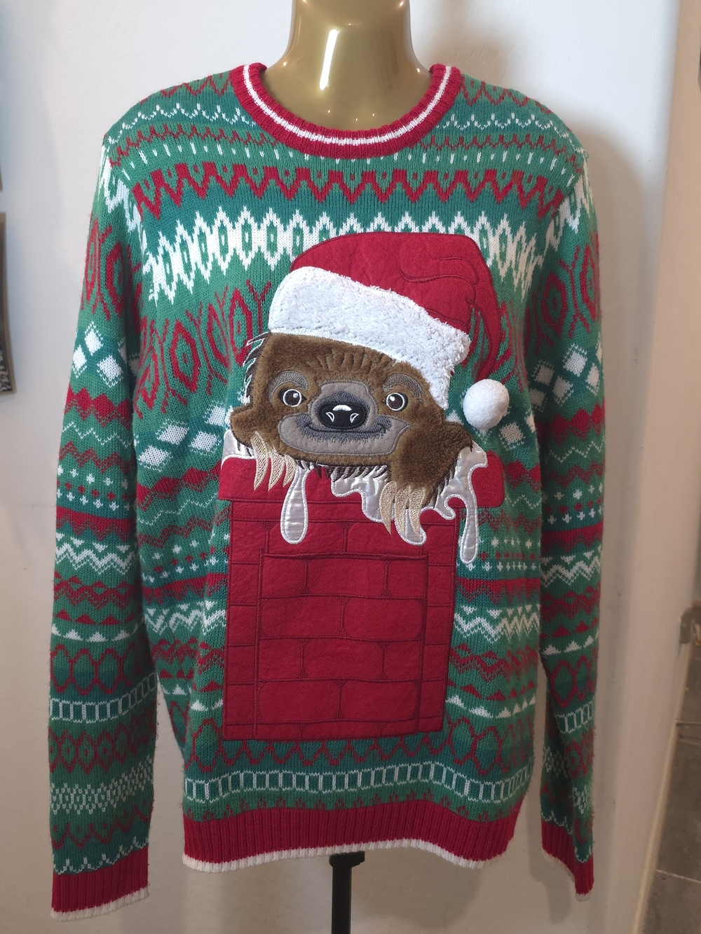 33 Degrees Santa Sloth Chimney Christmas Sweater Women's L Green Red